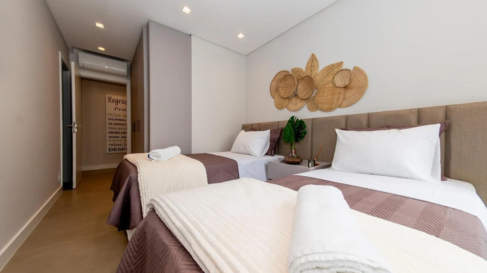 Apto De Alto Padrao Em Jurere Internacional Qf6348 Florianópolis Apartment